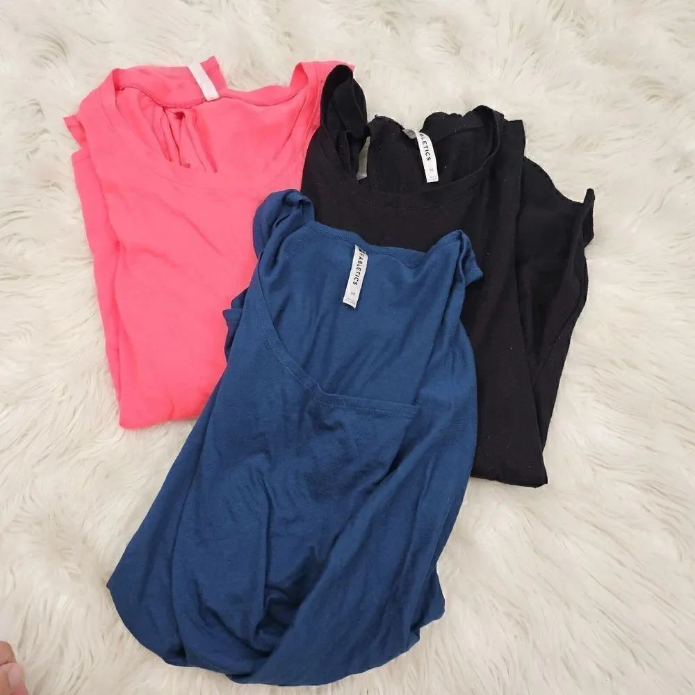 Lot Of 3 Fabletics Pink Black Blue Athletic Tanks Womens Size Medium